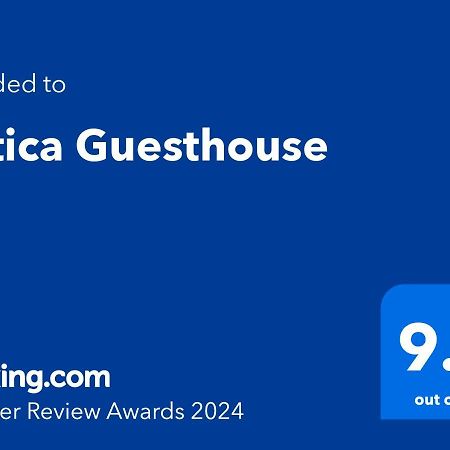 Botica Guesthouse Эшпинью Экстерьер фото